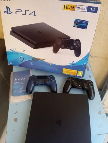 PlayStation 4 slim