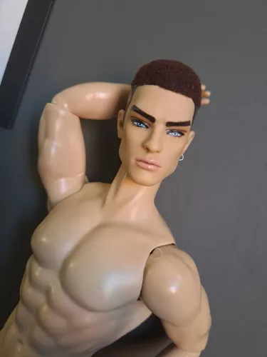 Boneco articulado fashion musculoso