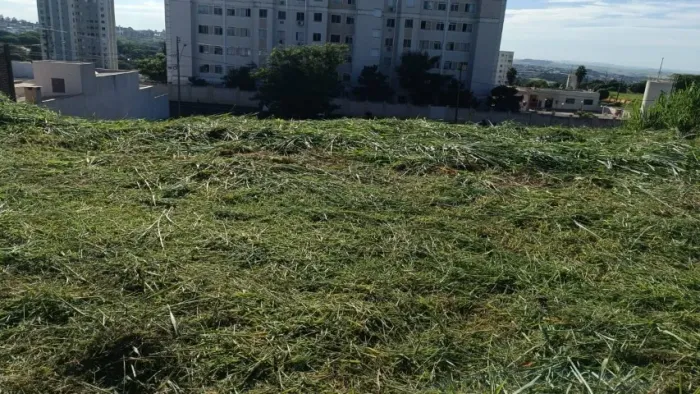 Terreno 300m² Jardim das Estações