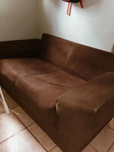 Sofá marrom p vender