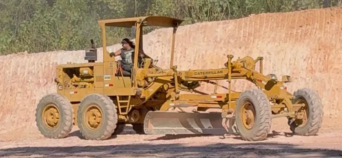 Motoniveladora 120B - 1989