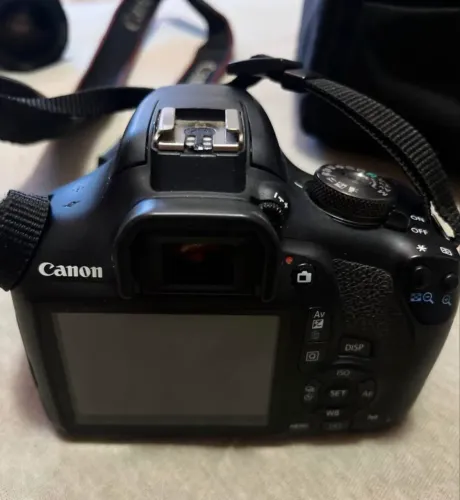 Cânon T7