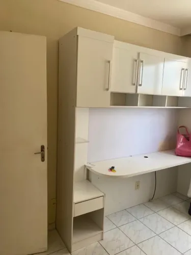 Vaga feminina em apartamento próximo a UVV
