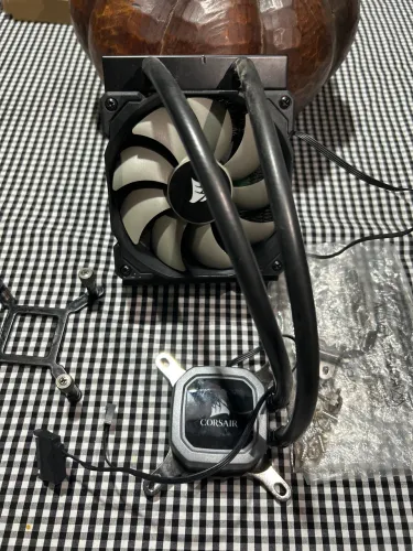 Water cooler H60 Corsair, 120mm, LED Branco, AMD/Intel