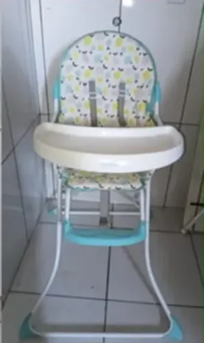 Cadeirinha de alimentação 