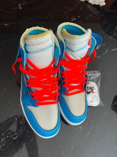 Nike e off white 