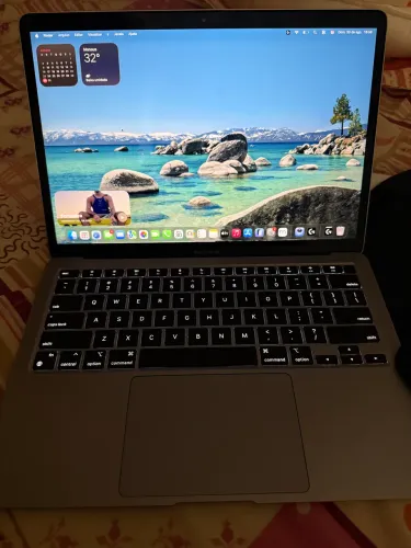 Macbook M1