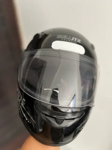 Vende-se capacete