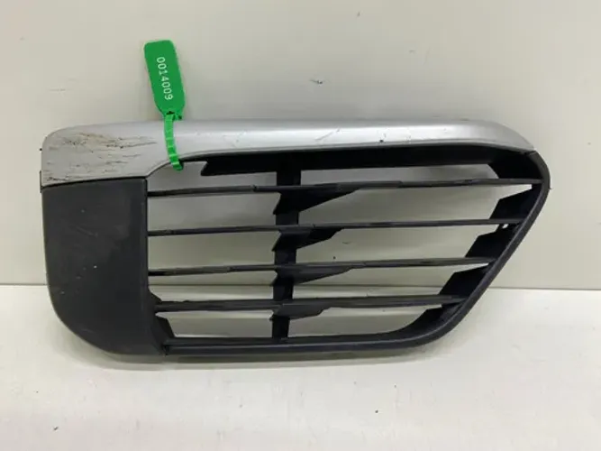 Moldura Farol Auxiliar Bmw X1 2016 2017 2018 2019 Direito