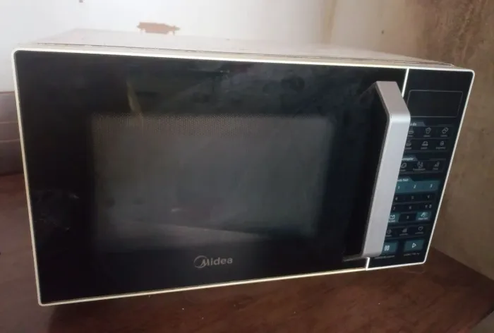Micro-ondas Midea 27 litros Funcionando perfeitamente