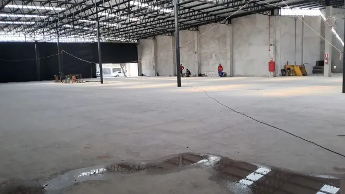 Galpão 1600m2 novo na senador Lemos com duas entradas. No telégrafo