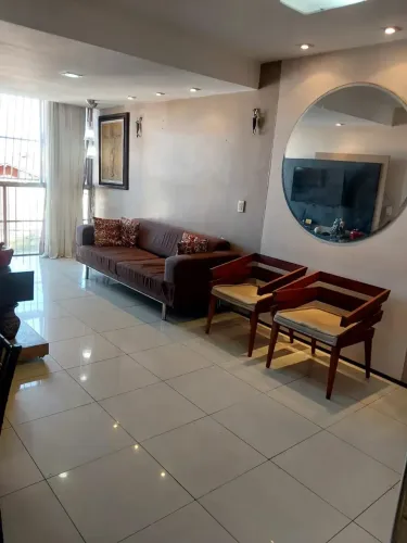 Lindo apartamento próximo a 2 grandes Shoppings e ao Centro de Fortaleza
