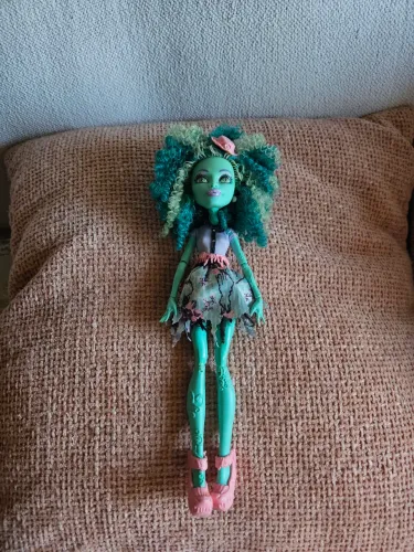 Honey Swamp Monster High 