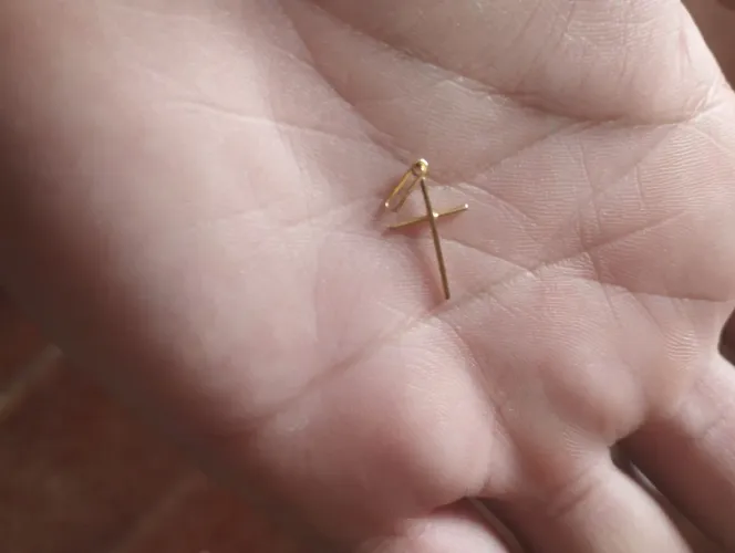 Pingente crucifixo em ouro 18k