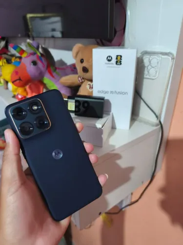 Vendo Motorola Edge 70 Fusion 5G 256GB e 8+16 de Ram Novo com 2 semanas de uso