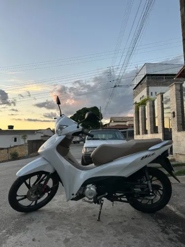 Vendo Honda Biz 125EX 2026 c/ seguro + IPVA pago