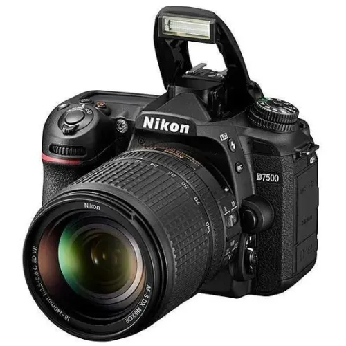 Câmera Digital Nikon D7500 20.9MP 3.2" Lente AF-S DX NIKKOR 18-140MM VR - Nova