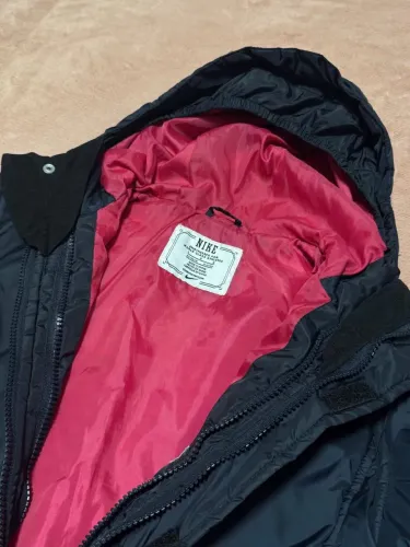 Jaqueta Nike infantil novíssima, 10/14 anos