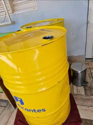 Tambor 200 l vendo os dois juntos