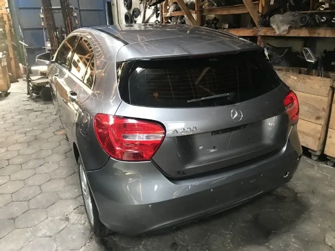Mercedes A200 2015 Capo Porta Airbag Farol Cambio Motor Suspensão Mecanica Sucata
