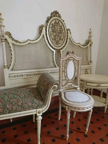 LER O ANÚNCIO Jogo de Quarto Estilo Luís XVI 