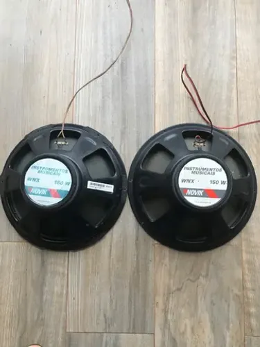 Par de autofalantes de 15? 150w