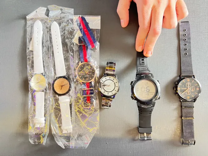 Diversos relógios novos masc e fem