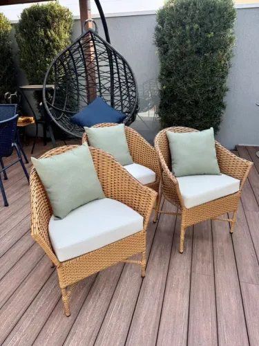 Poltronas de jantar com fibra sintética (vime) 490 cada