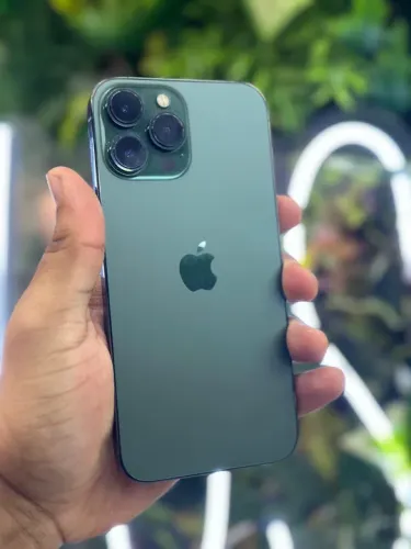 iPhone 13 Pro verde