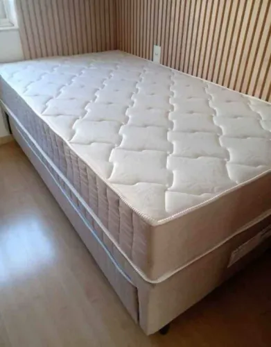 cama solteiro conjunto bege e cinza 