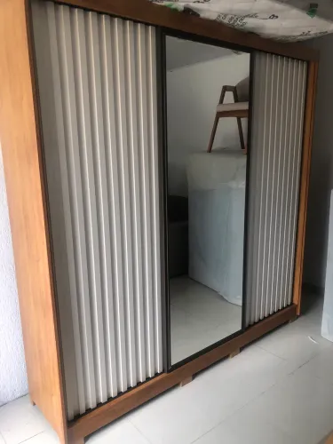 Guarda roupa casal com espelho 2,25 / NOVO / ENTREGAMOS
