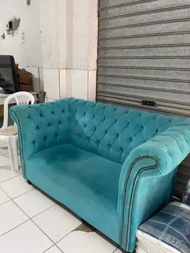 Sofá chesterfield azul tiffany 