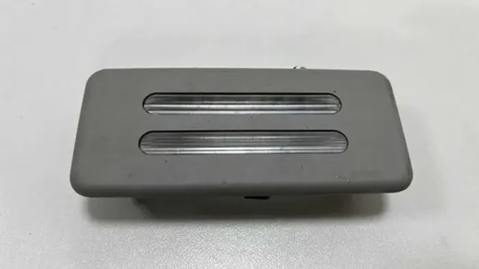 Luz De Para Sol 2002/2005 Bmw Original 12v 10w