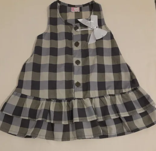 Vestido xadrez infantil com babados e laço