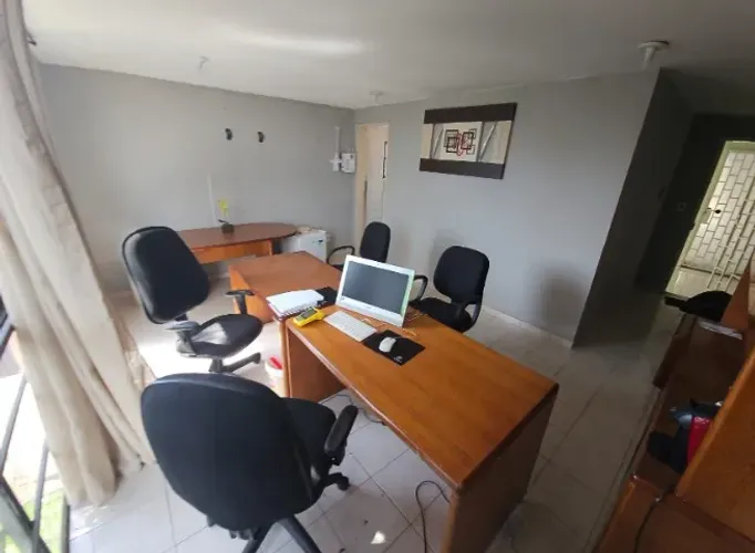 C-12 Otimo local, saia do aluguel, Sala comercial mobiliada, 26mts!!