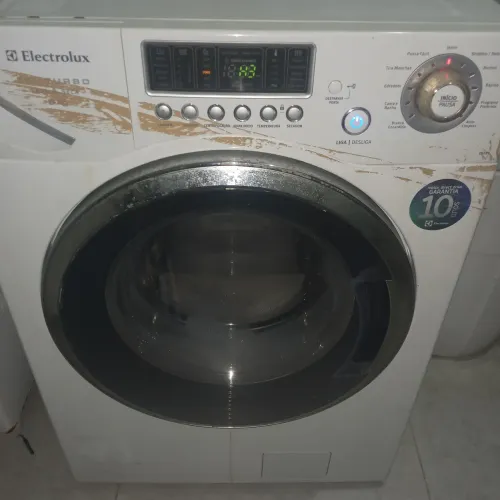 Lavadora / Secadora Electrolux com problema de software ... Máquina de Lavar 10 kg