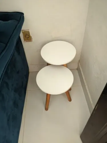 Conjunto de 2 Mesinhas - Usadas, Funcionais