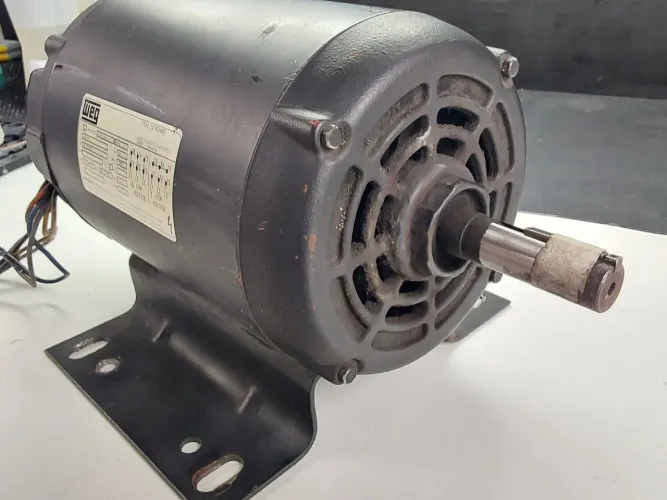 Motor Elétrico 5cv Trifásico.