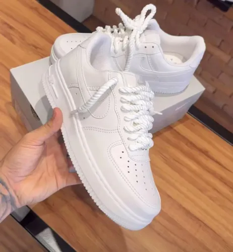 Air Force 1 Branco com Cadarço Especial