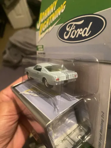 Johnny lightning 1965 Ford mustang 2+2
