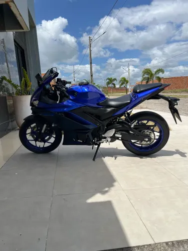 YAMAHA R3 pouco rodada