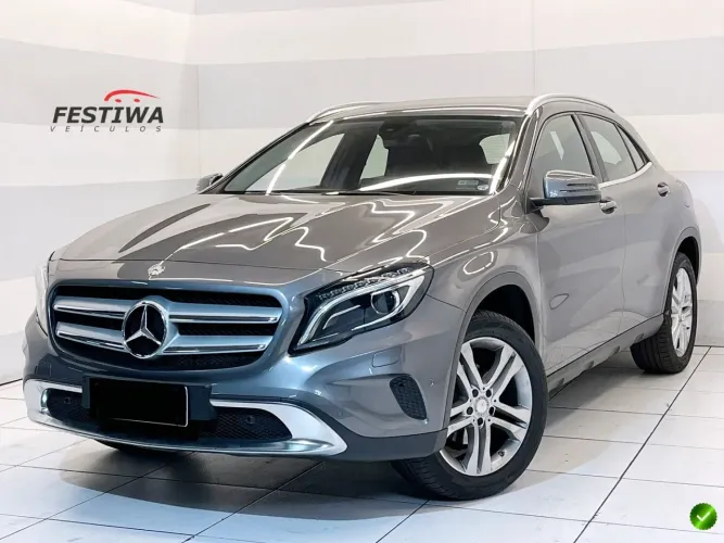 Mercedes-Benz GLA 200 Adv. 1.6/1.6 TB 16V Flex Aut. 2017
