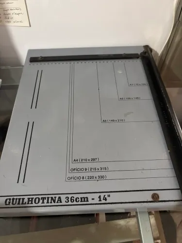 Guilhotina De Papel -cortador de papel