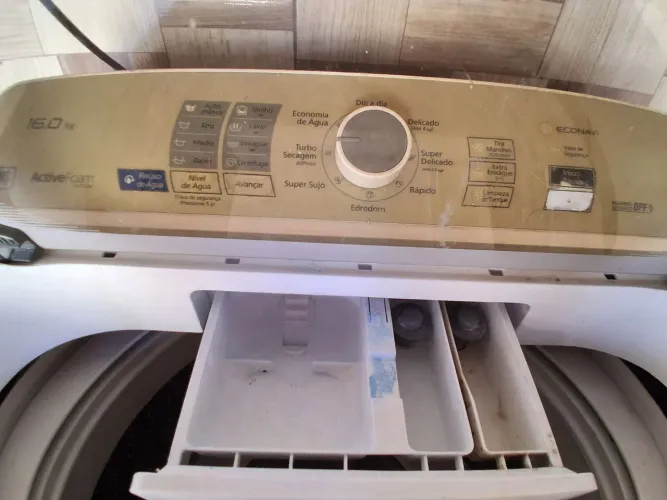 Maquina de lavar 