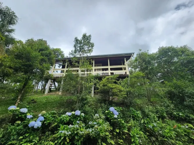 Casa de Campo em Centro - Rancho Queimado, SC
