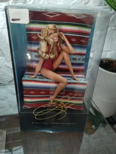 Barbie Collector Farrah Fawcett - Black Label