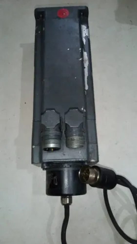 Servomotor CNC  Siemens FT5046-0AF71-1-Z 2500 E8