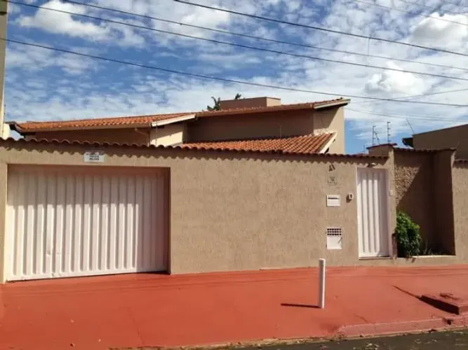 Casa à venda em Uberaba, Jd São Bento, Área do terreno 435,90 m, Área construída 218,76 m