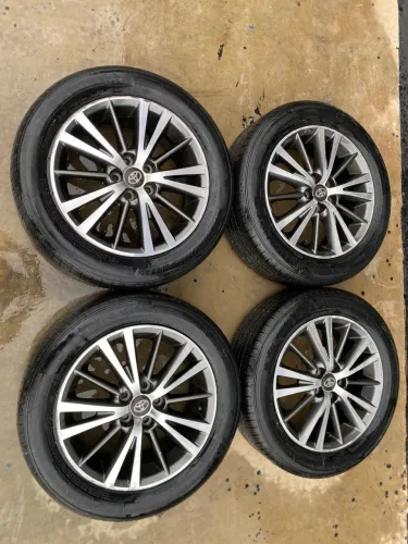 Rodas Aro 16 Corolla original Toyota+ pneus semi novos 