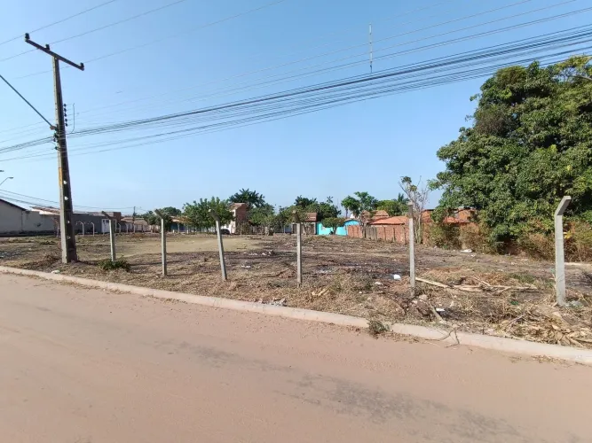 Terreno com 2.100m2